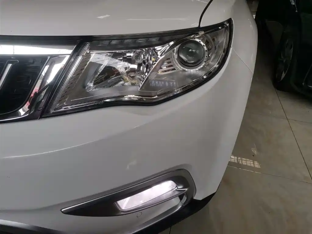 Geely Boyue 2016 2016 2.0L Manual Smart·Style Edition