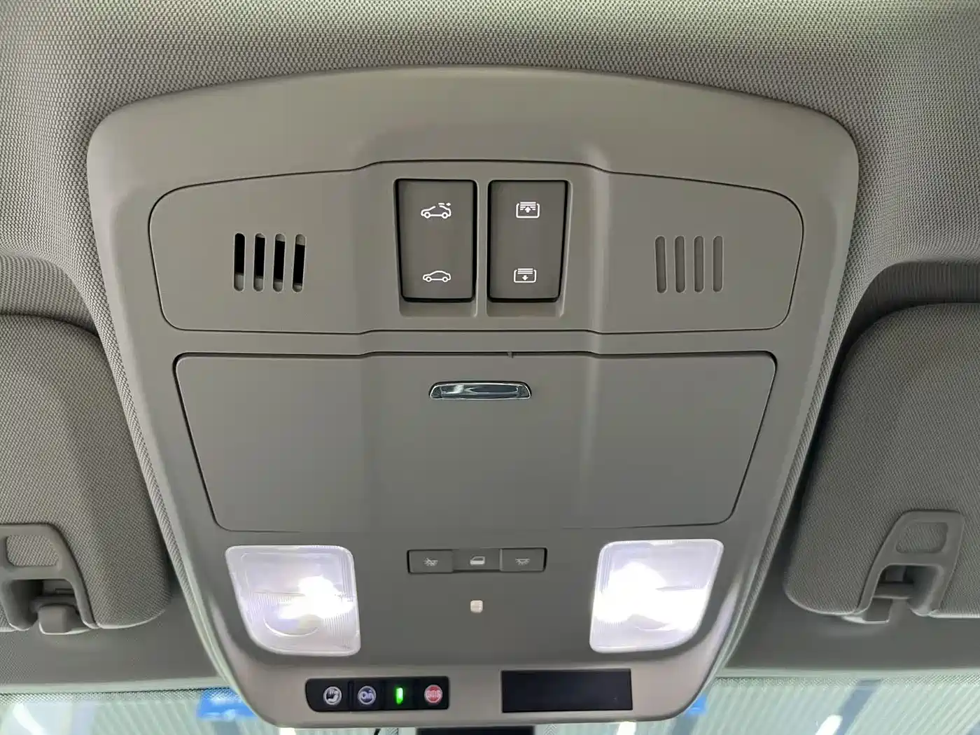 Buick Envision Plus 2020 20T FWD Elite фото 17