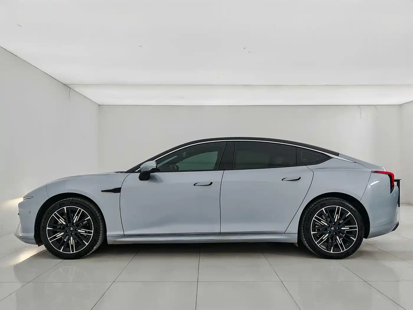 Nezha Auto Nezha S 2024 2024 Facelift Extended Range 1060 Lite Edition