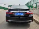 Фото 5 - Honda Accord