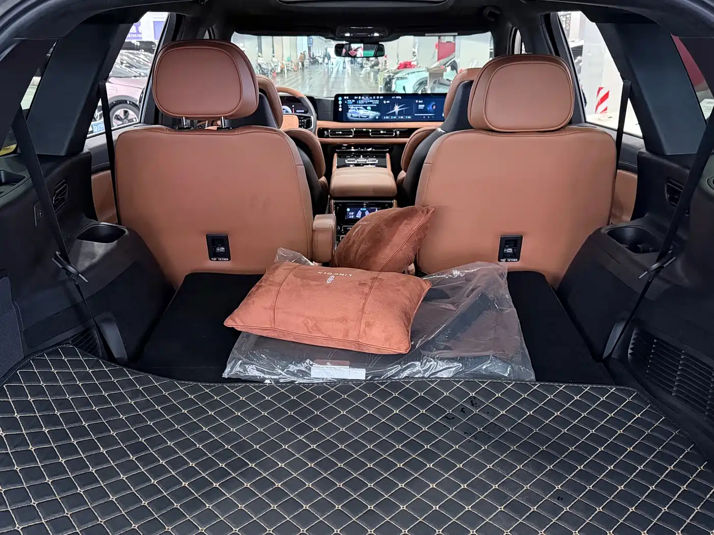 Lincoln Aviator 2024 3.0T V6 AWD Presidential Edition 6-Seater фото 21