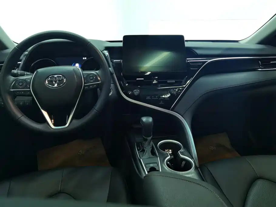 Toyota Camry 2023 2.0G Luxury Edition фото 12