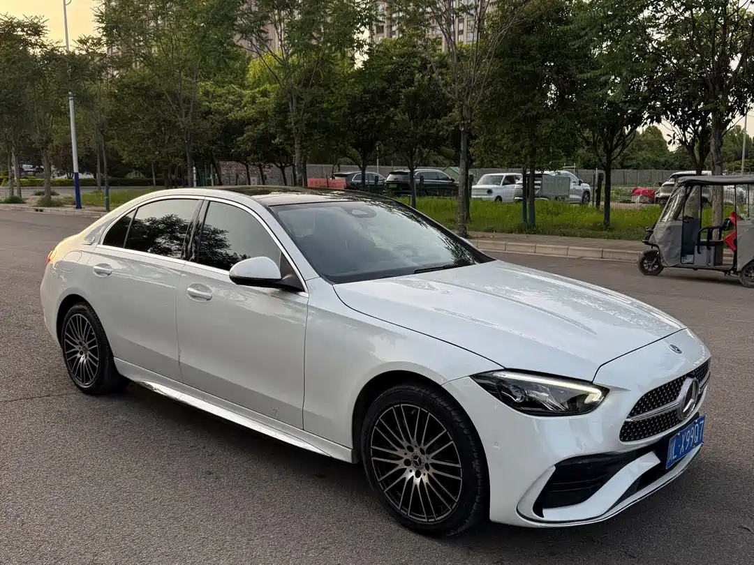 Mercedes-Benz C-Class 2023 Facelift II C 260 L Sport Edition фото 3