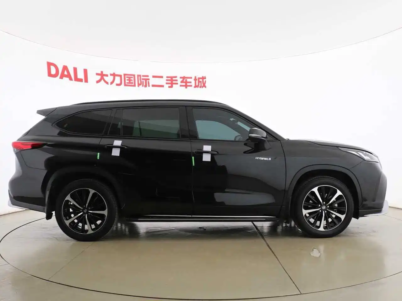 Toyota Crown Kluger 2021 2.5L HEV 4WD Premium фото 4