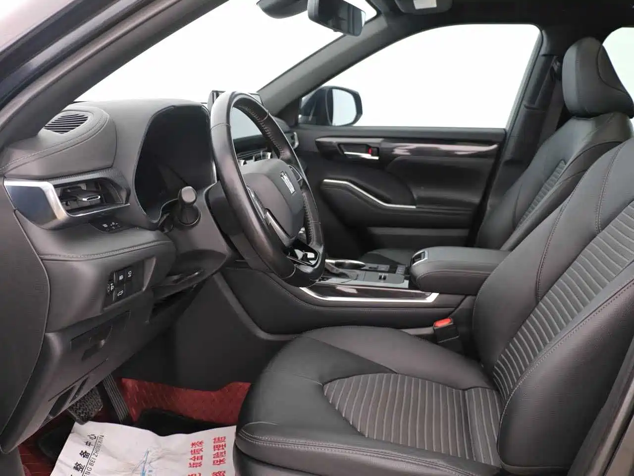 Toyota Crown Kluger 2021 2.5L HEV 4WD Premium фото 6