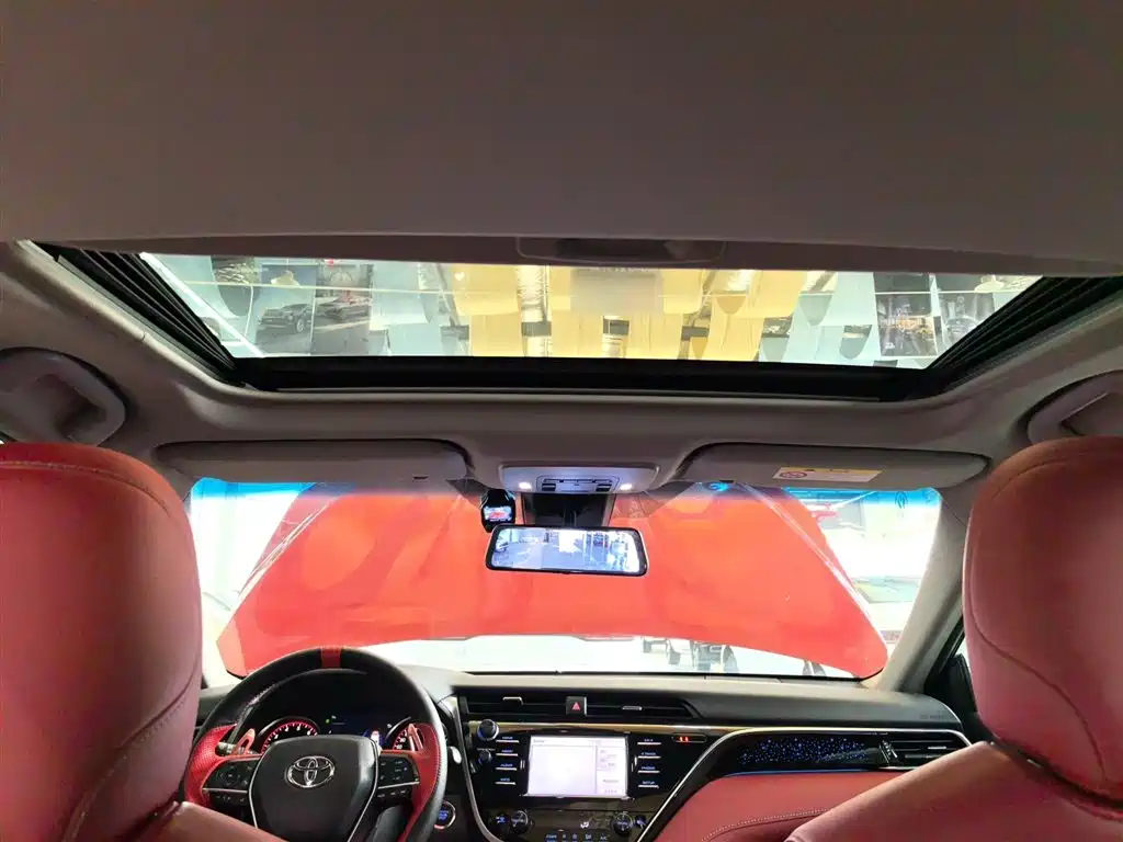 Toyota Camry 2018 2.5S Trend Edition фото 18