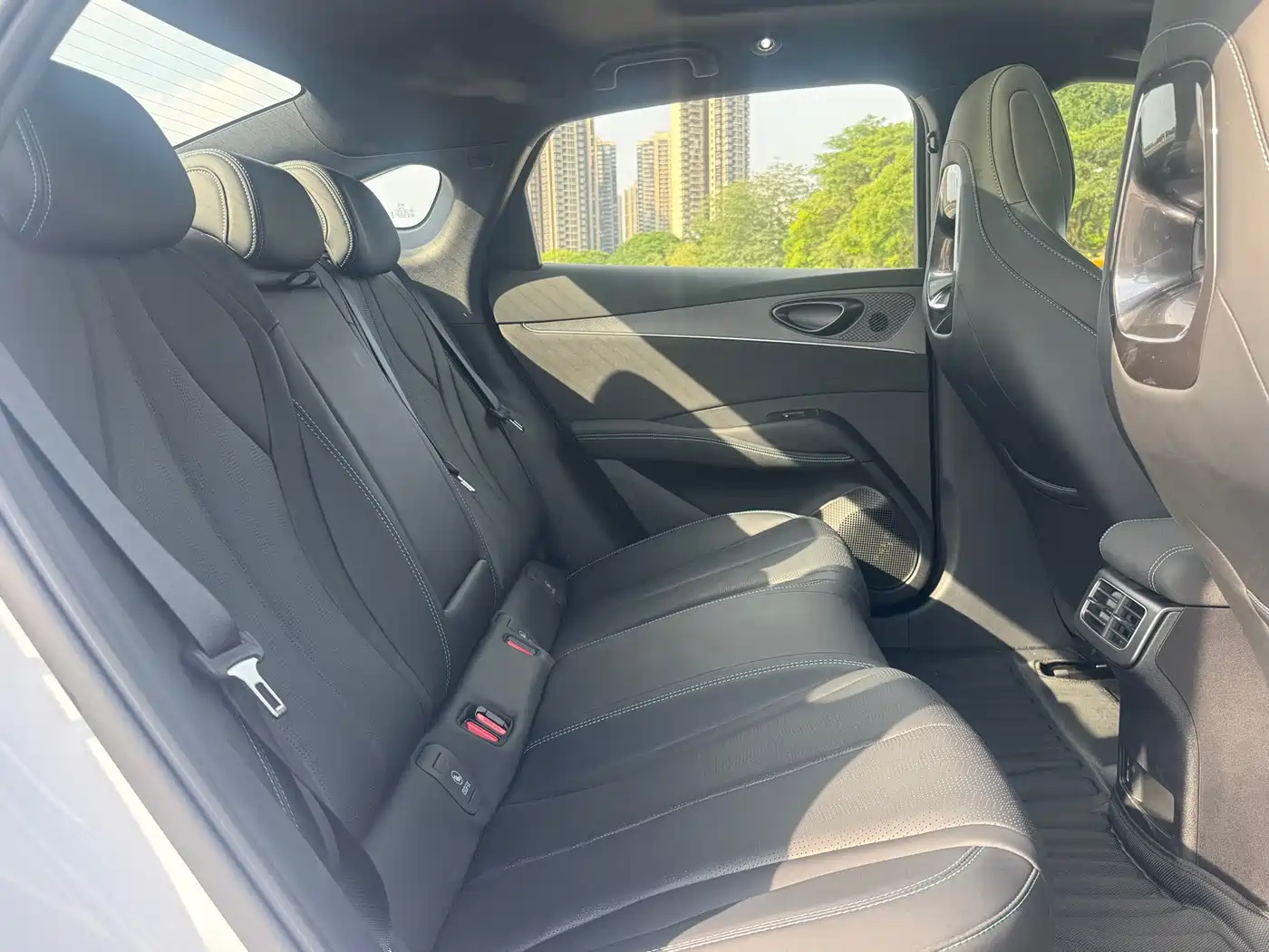 BYD Seal 06 New Energy 2025 DM-i Smart Drive Edition 120KM Luxury фото 18
