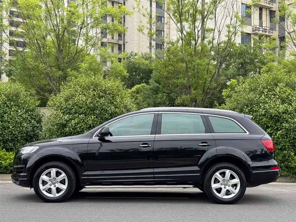 Audi Q7 2011 3.0 TFSI Technology (200kW) фото 4