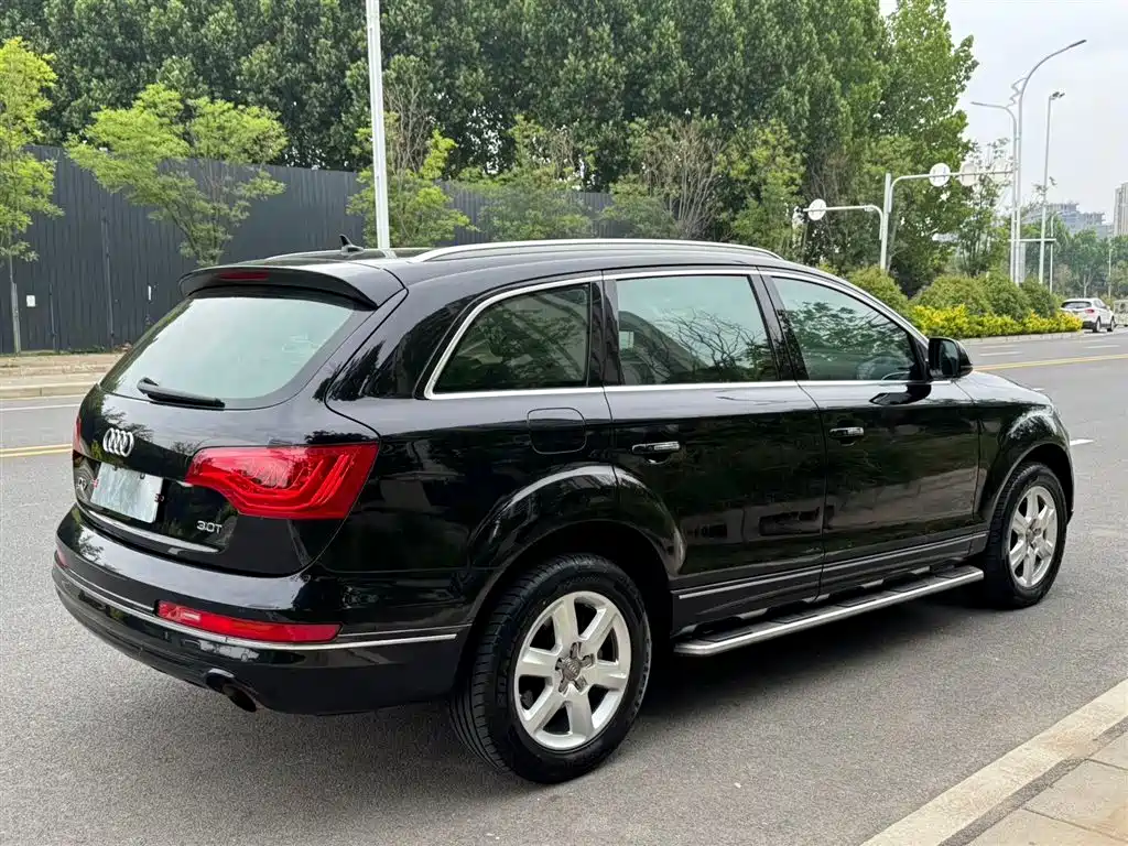 Audi Q7 2011 3.0 TFSI Technology (200kW) фото 18