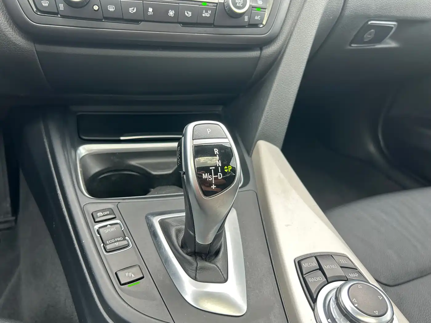 BMW 3 Series 2015 328Li xDrive Fashion фото 6