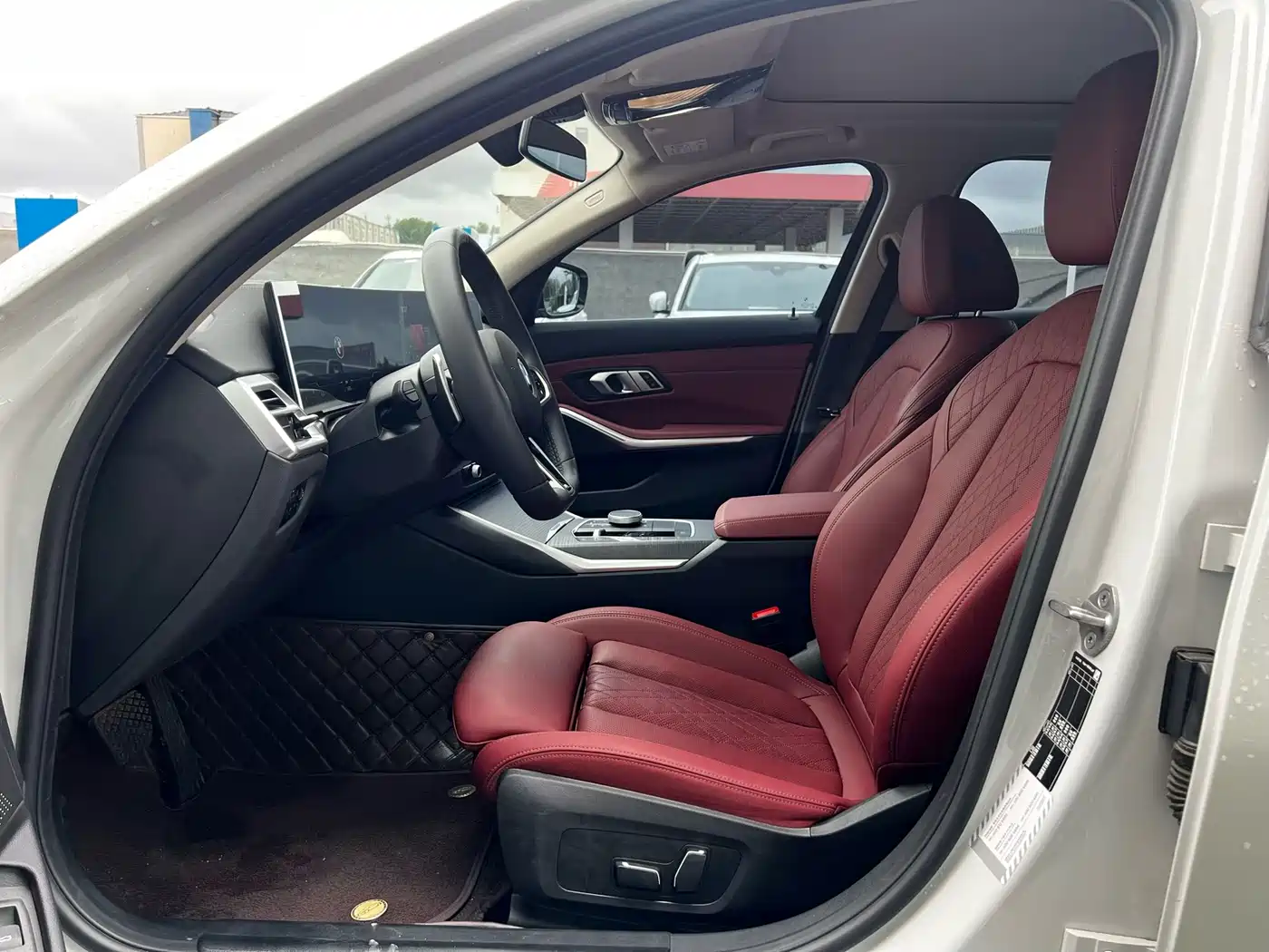 BMW 3 Series 2025 325Li M Sport Package фото 4