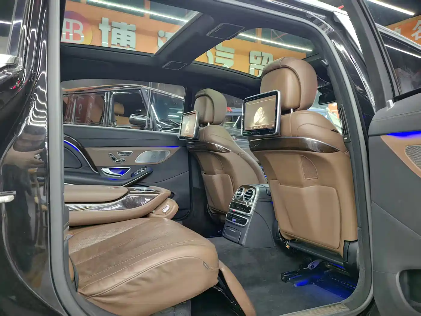 Mercedes-Benz Maybach S-Class 2016 S 400 4MATIC фото 12