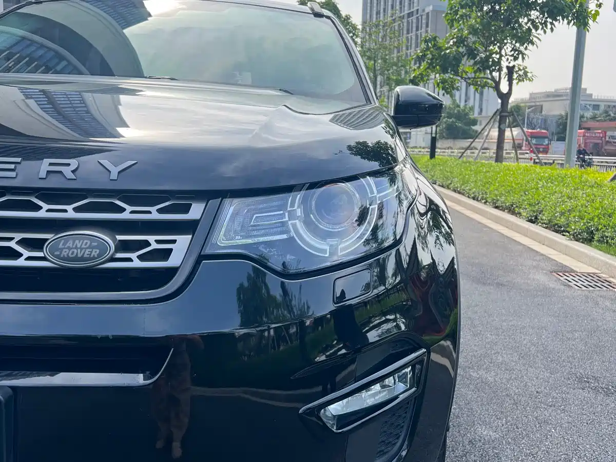 Land Rover Discovery Sport 2018 240PS SE Edition фото 8