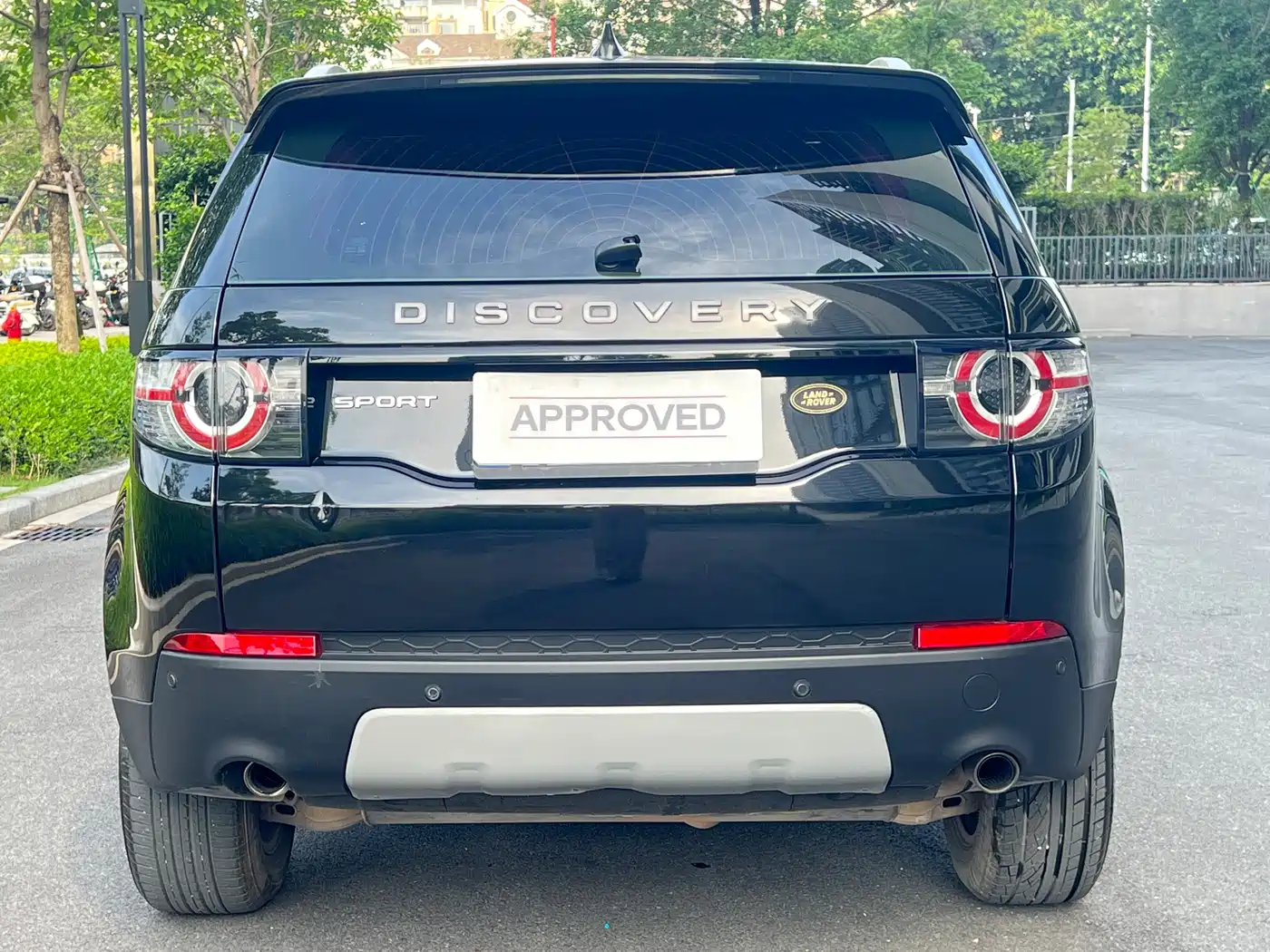 Land Rover Discovery Sport 2018 240PS SE Edition фото 4