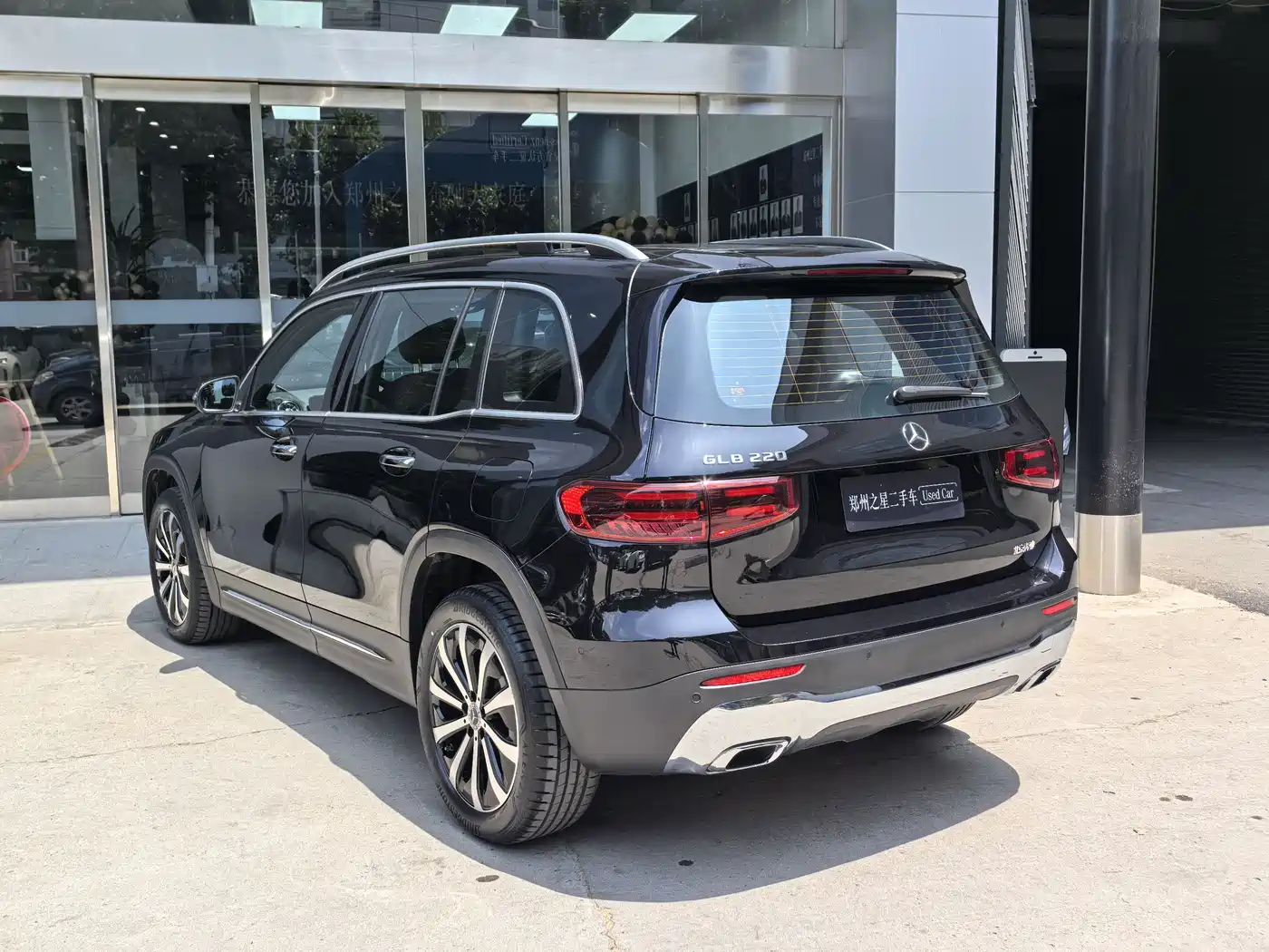 Mercedes-Benz GLB 2025 Model GLB 220 Fashion Style фото 4