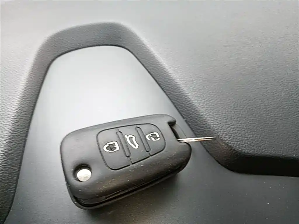 Kia Sportage 2014 2.0L Automatic 2WD GL Edition фото 9