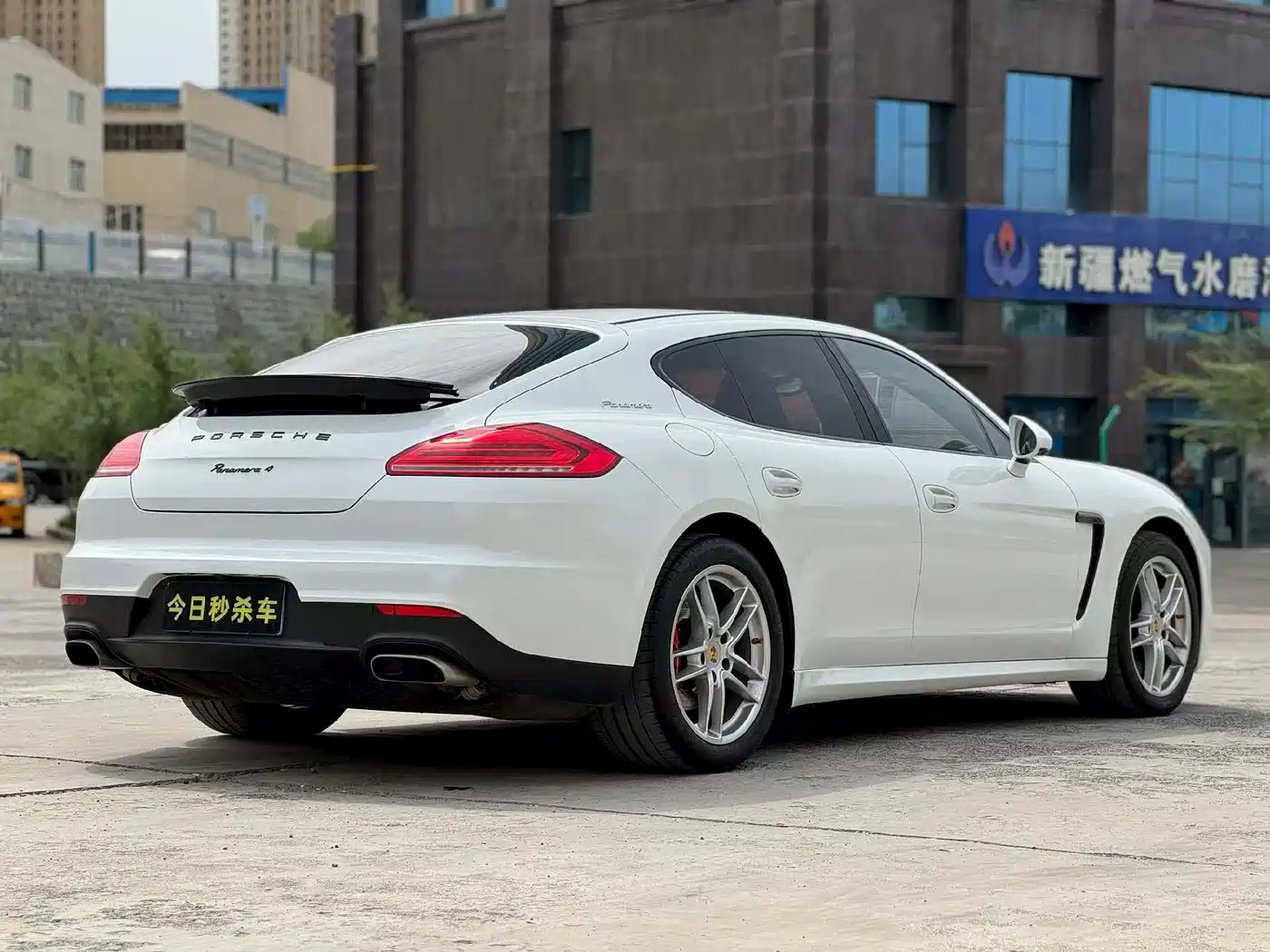 Porsche Panamera 2014 Panamera 4 3.0T фото 9