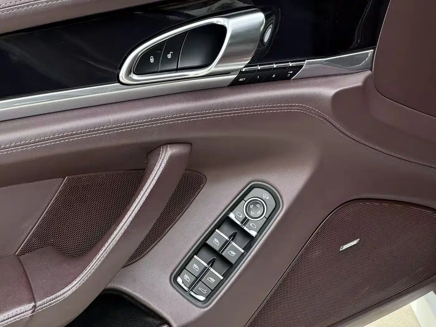 Porsche Panamera 2014 Panamera 4 3.0T фото 11