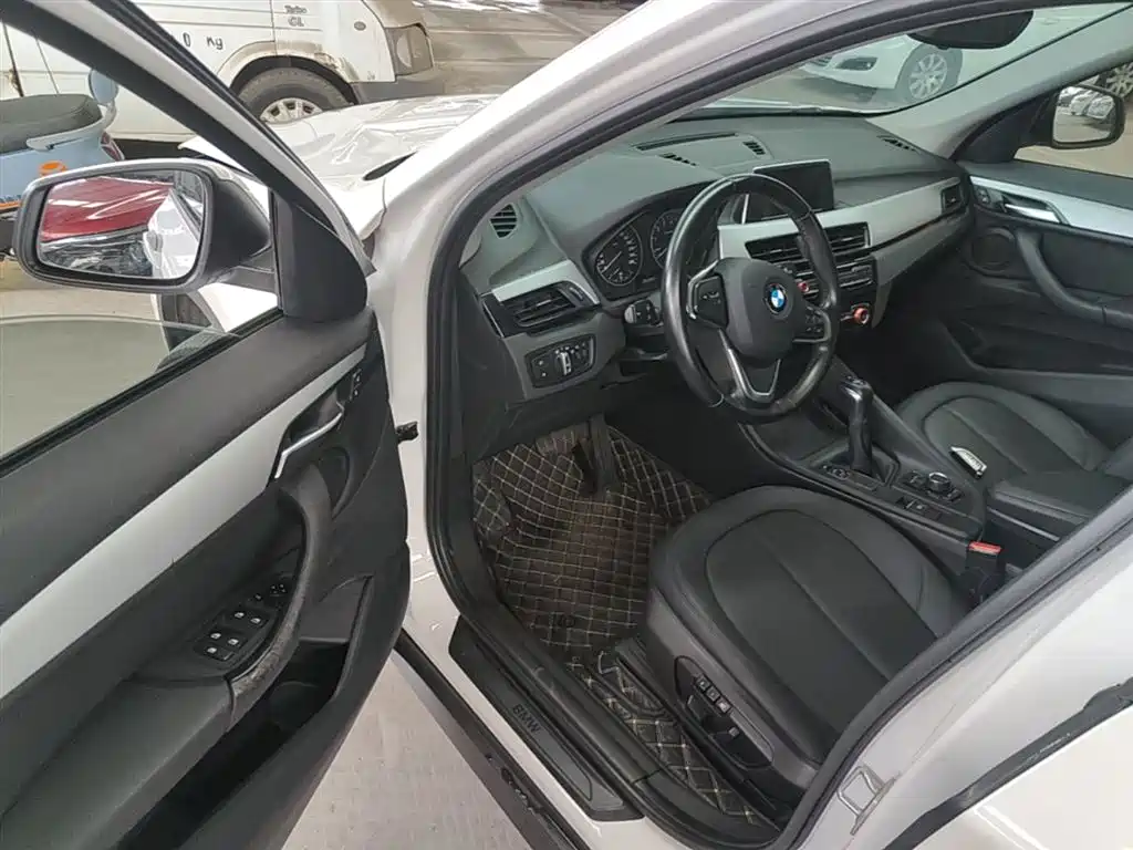 BMW X1 2016 sDrive18Li Fashion Model фото 16