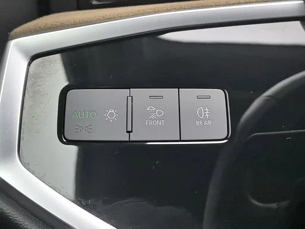 Фото 21 - Audi Q3