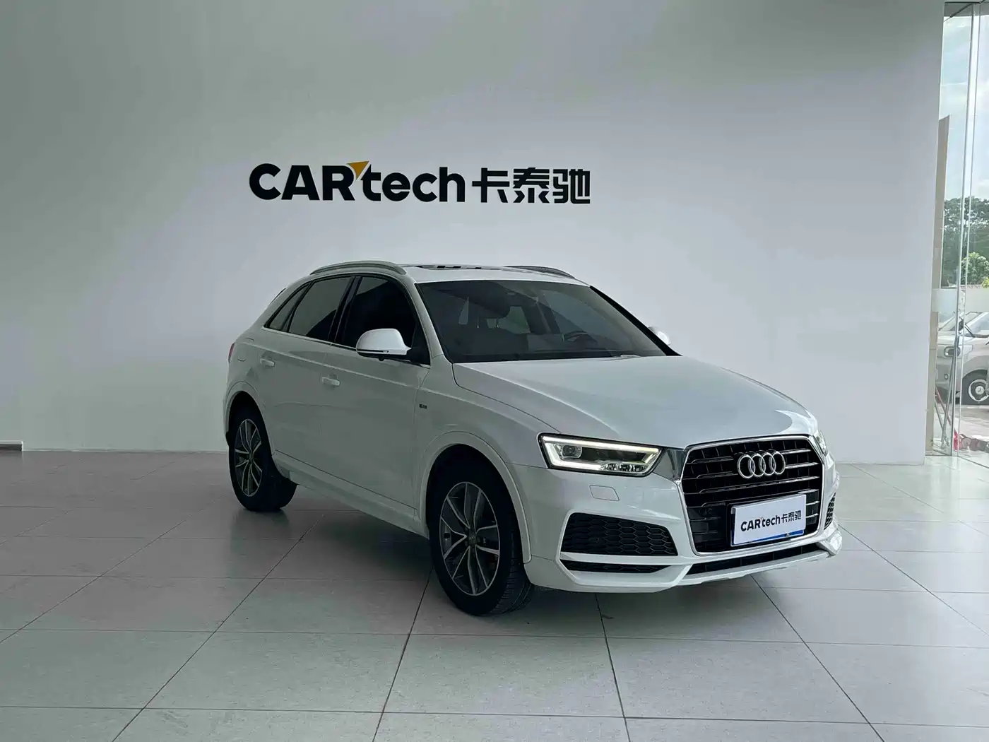 Audi Q3 2018 35 TFSI Fashion Collector's Edition фото 3