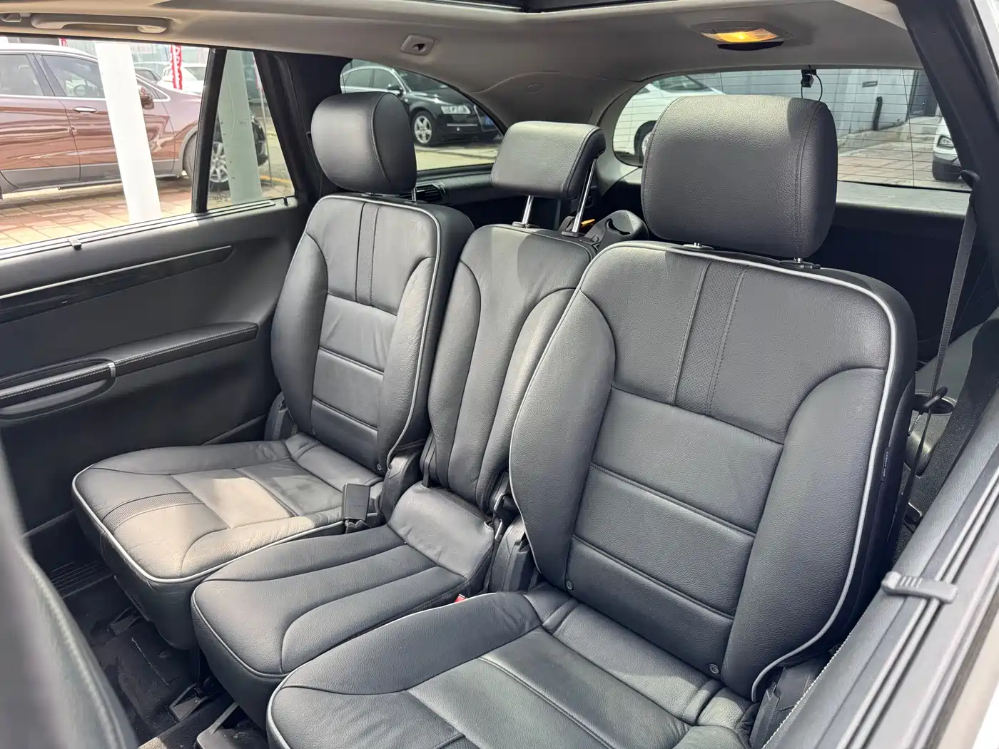 Mercedes-Benz R-Class 2017 R 320 4MATIC Business Collector's Edition фото 22