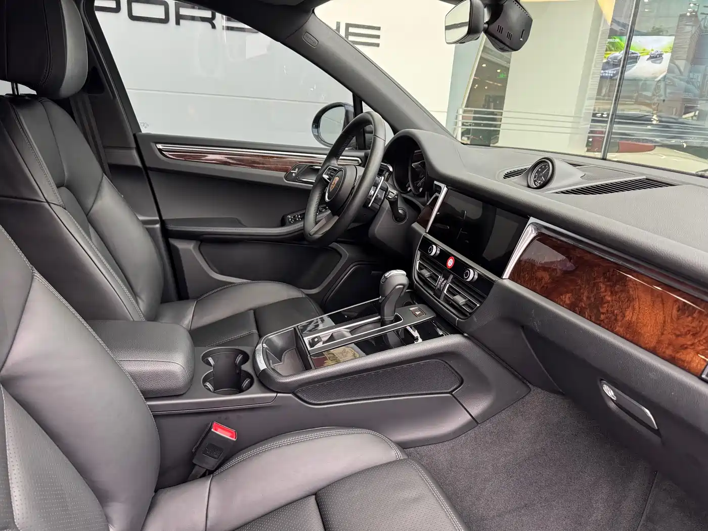 Porsche Macan 2023 Macan 2.0T фото 21