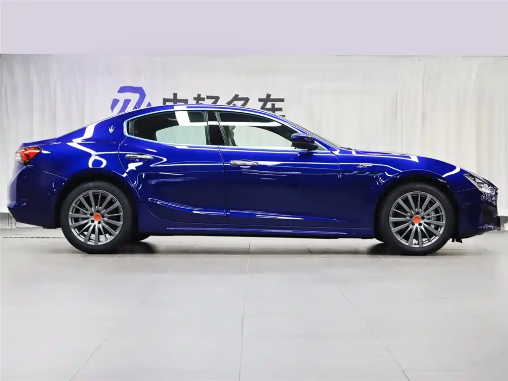Maserati Ghibli 2023 2.0T GT фото 3