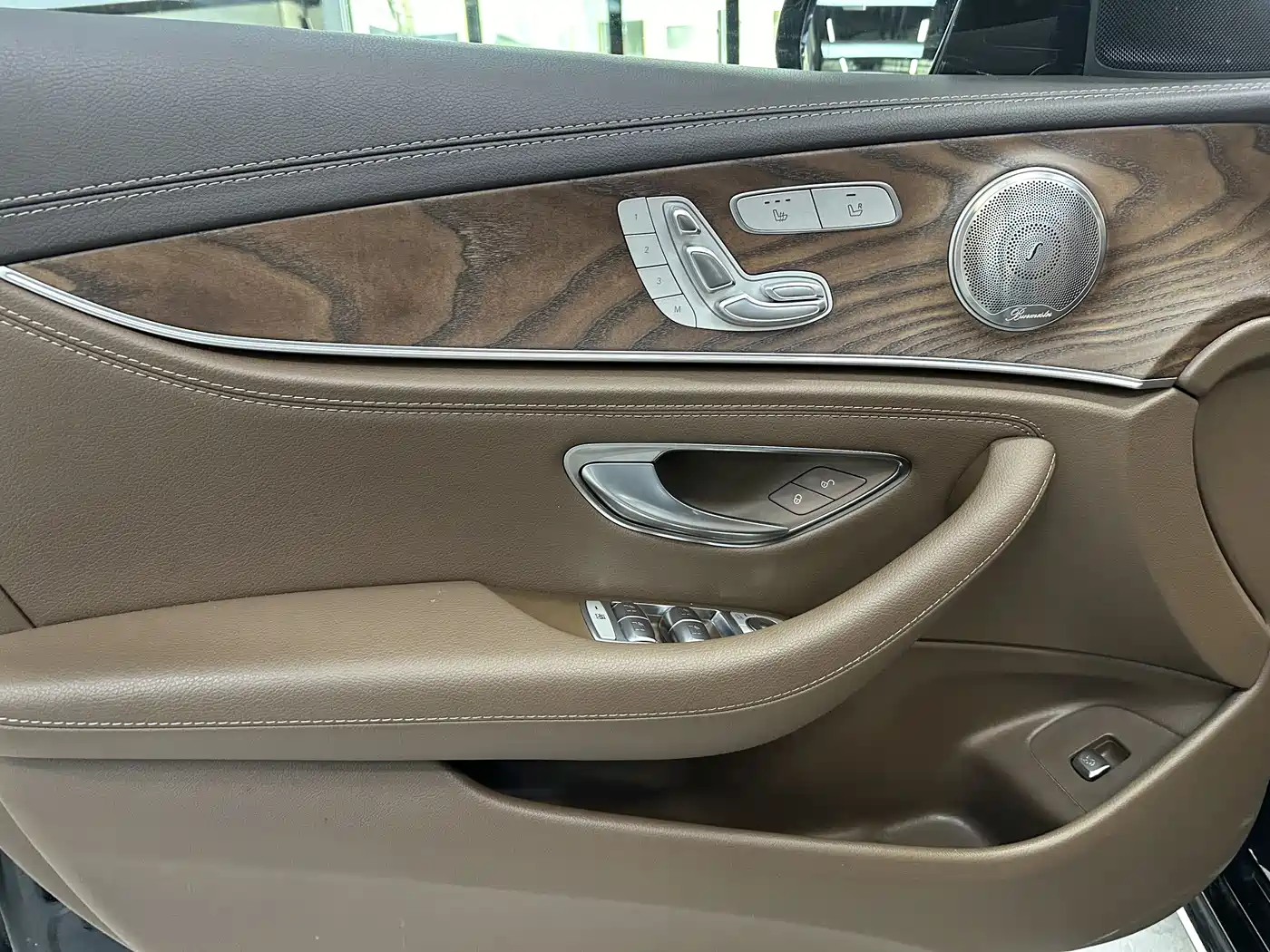 Mercedes-Benz E-Class 2023 Facelift E 300 L Fashion фото 8