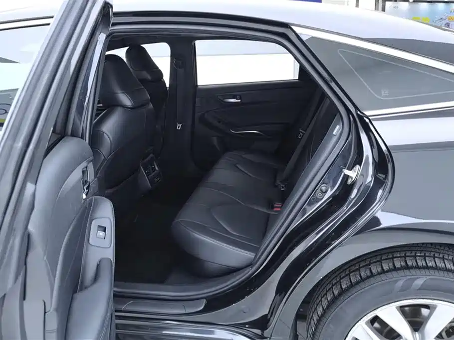 Toyota Avalon 2019 Hybrid 2.5L Luxury Edition China VI фото 11