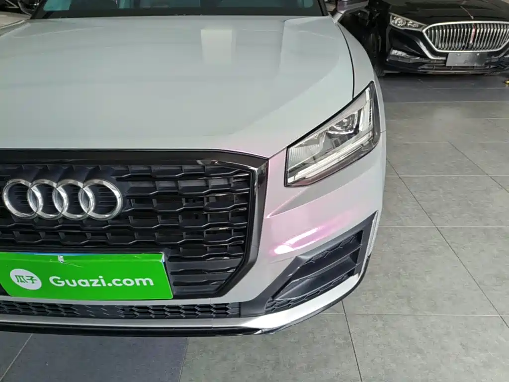Audi Q2L 2019 2018 35 TFSI Launch Exclusive Edition China VI