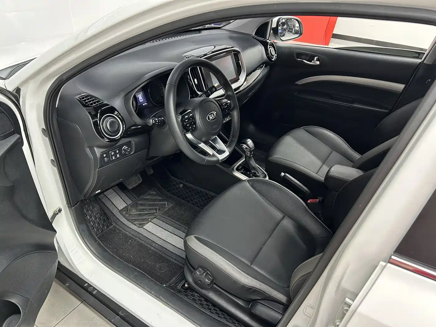 Kia KX1 2019 1.4L Automatic Fun Edition China VI фото 7
