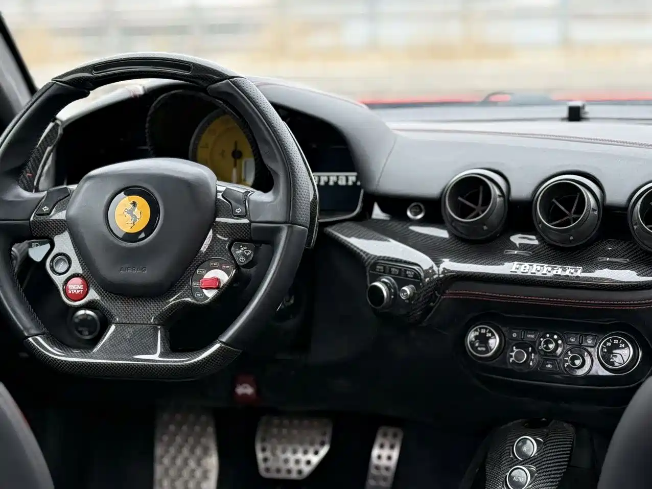 Ferrari F12berlinetta 2013 6.3L Standard фото 6