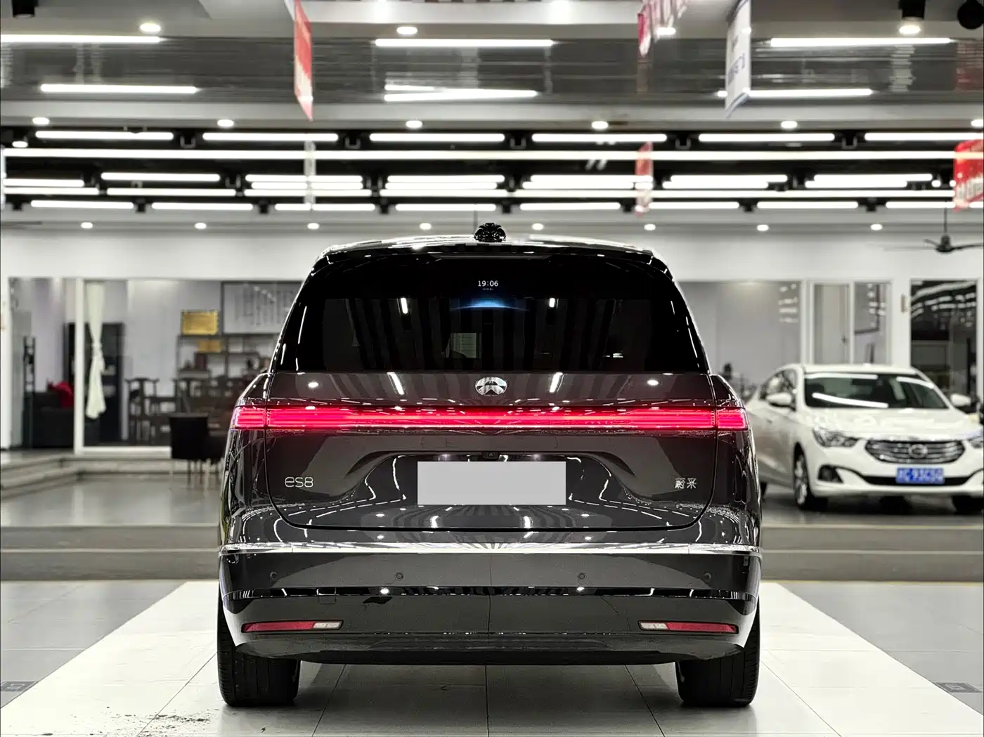 NIO NIO ES8