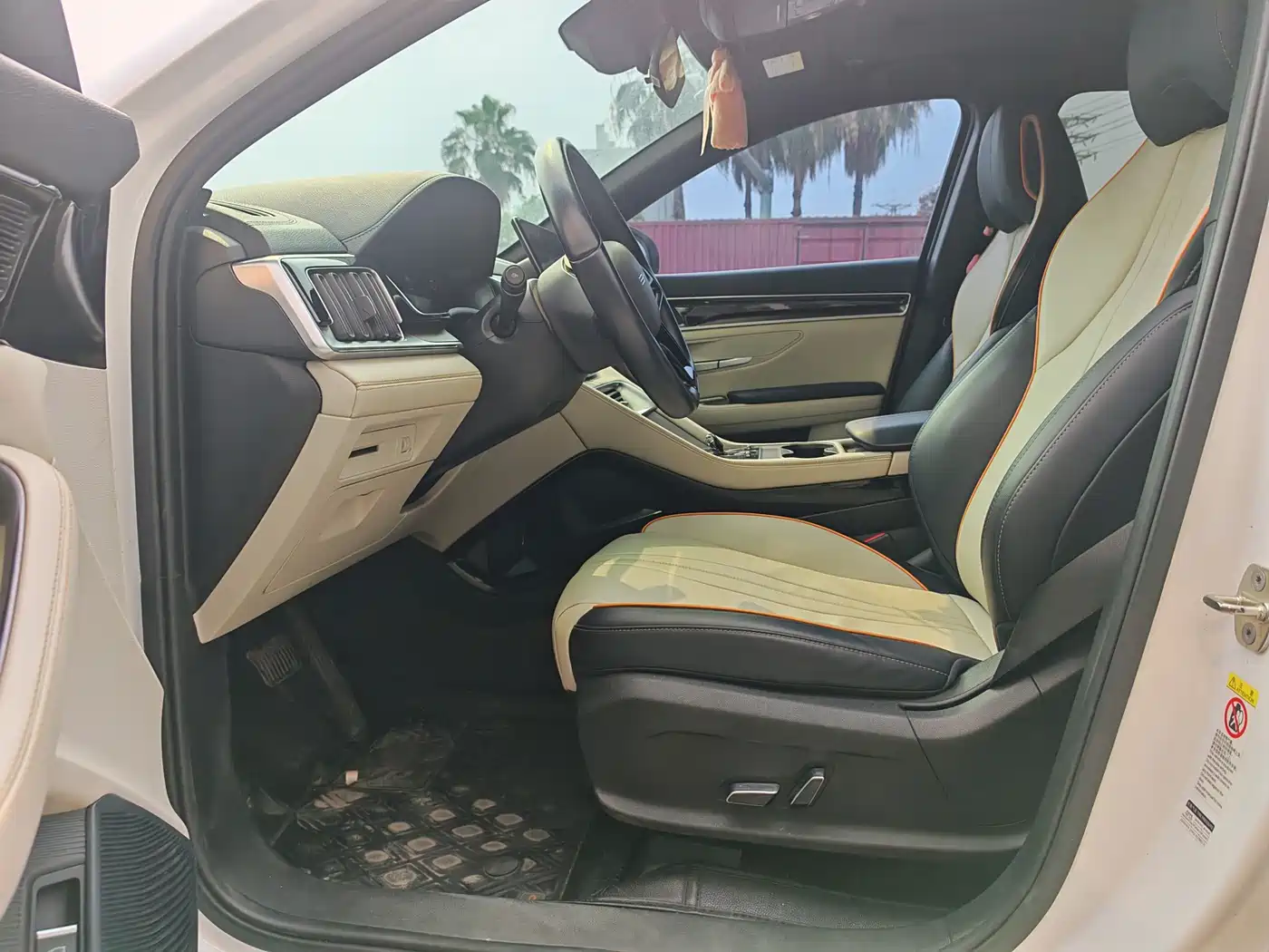 BYD Song PLUS PHEV 2023 Champion Edition DM-i 110KM Flagship фото 4