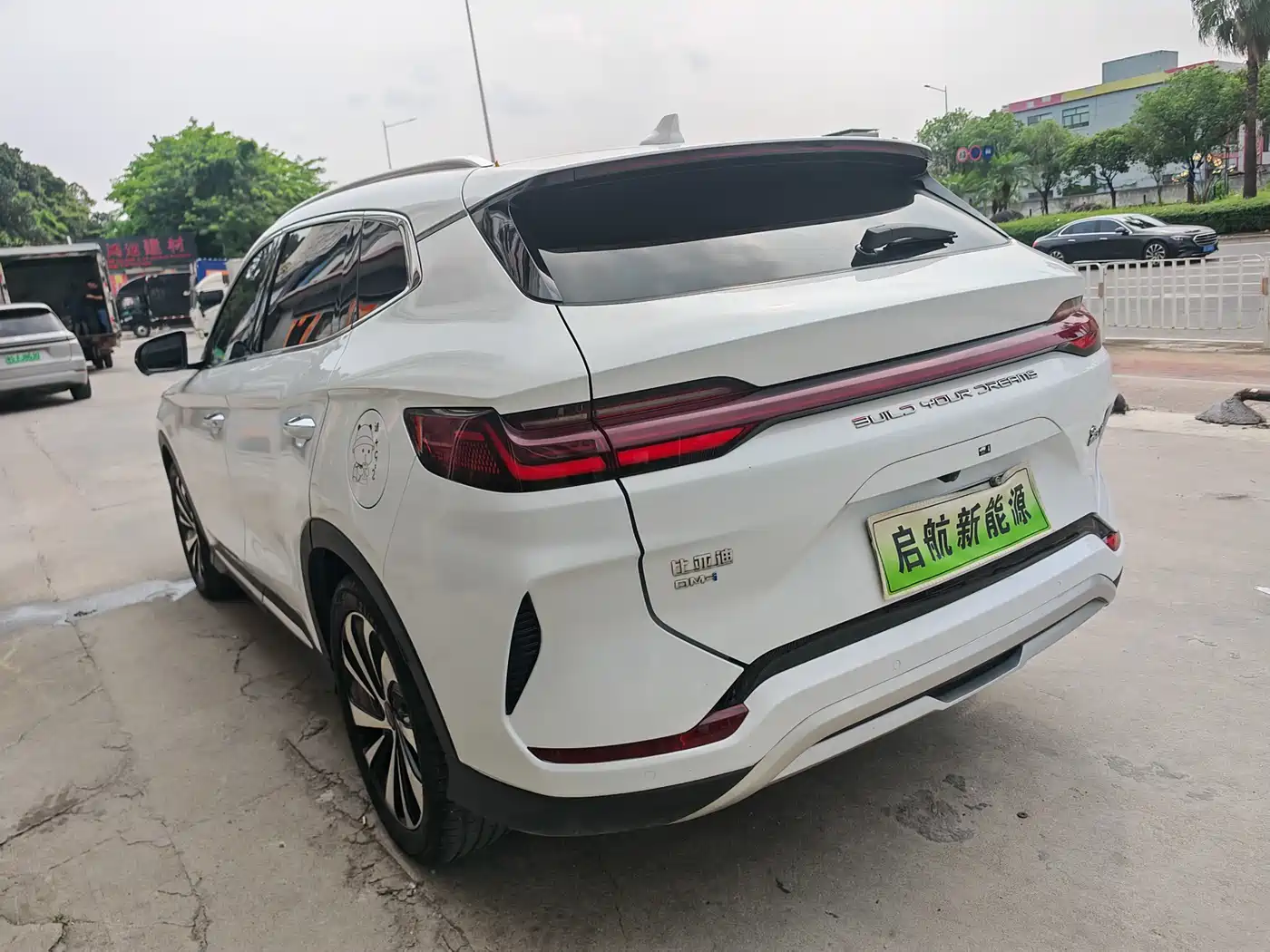 BYD Song PLUS PHEV 2023 Champion Edition DM-i 110KM Flagship фото 7