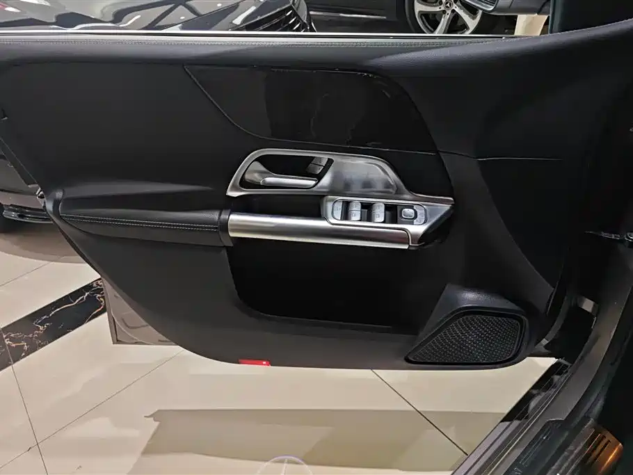 Mercedes-Benz B-Class 2020 B 200 Sport Edition фото 7