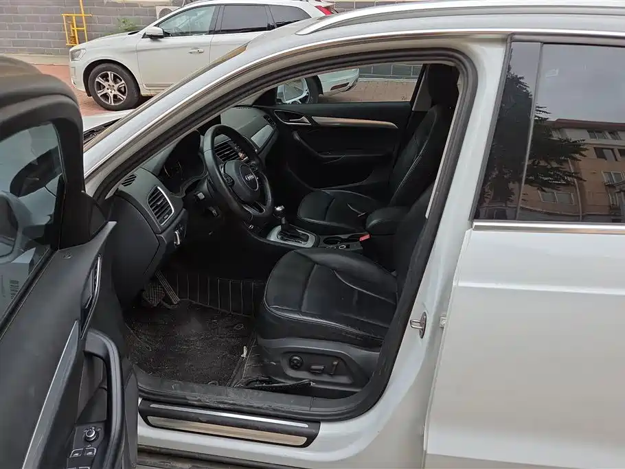 Audi Q3 2013 35 TFSI Comfort фото 9