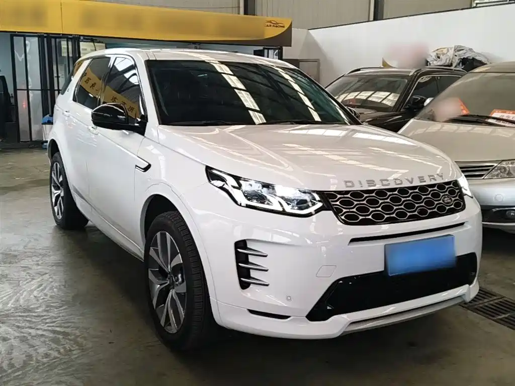 Land Rover Discovery Sport 2025 249PS Performance Tech Edition фото 4