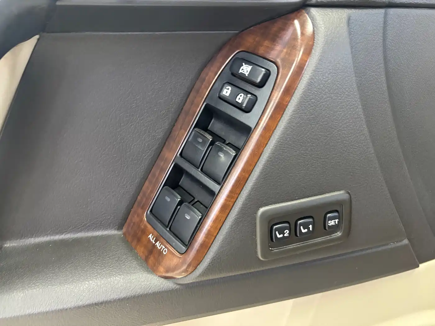 Toyota Prado 2014 4.0L Automatic VX NAVI фото 11