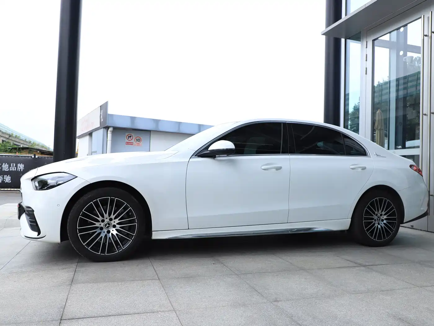 Mercedes-Benz C-Class 2024 C 260 L Sport фото 10