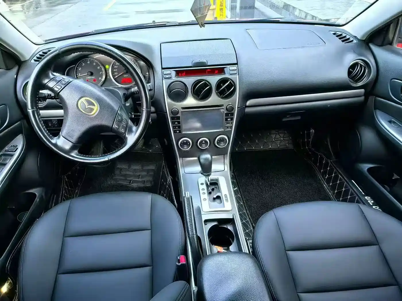 Photo 7 - Mazda 6