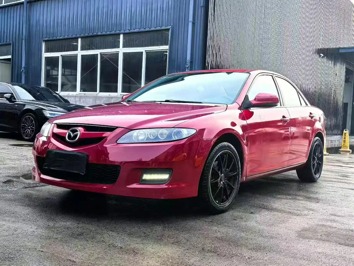 Фото 1 - Mazda 6