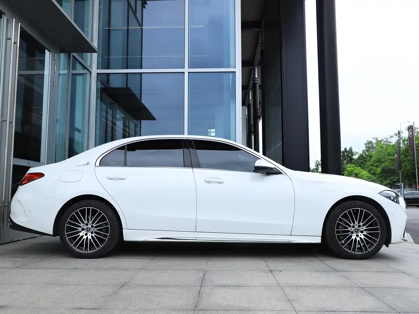 Mercedes-Benz C-Class 2024 C 260 L Sport фото 9
