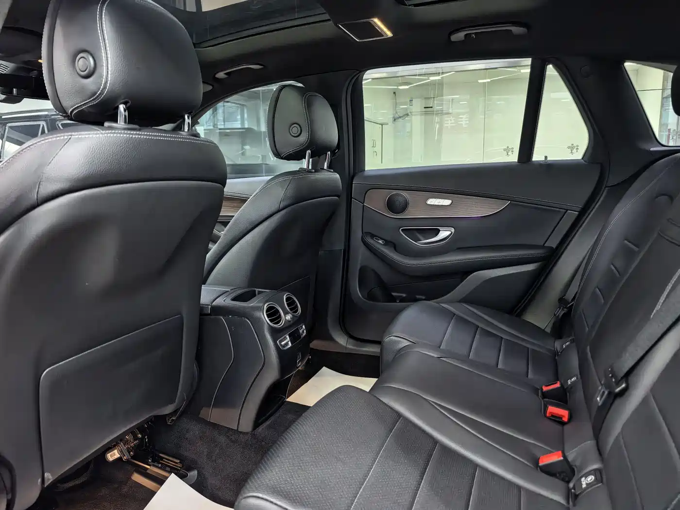 Mercedes-Benz GLC 2021 GLC 260 L 4MATIC Luxury фото 7