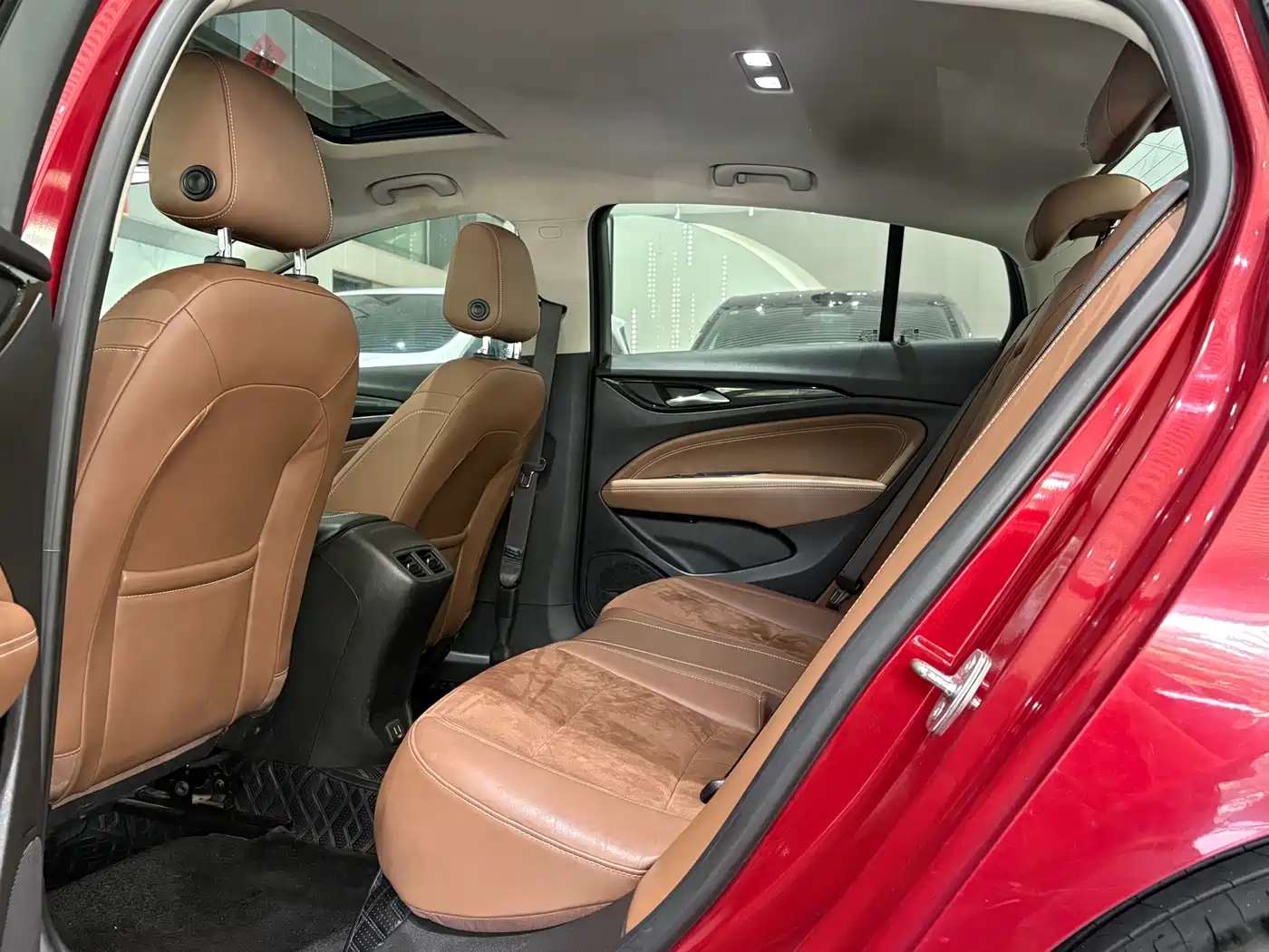 Buick Regal 2019 20T Luxury China VI фото 5