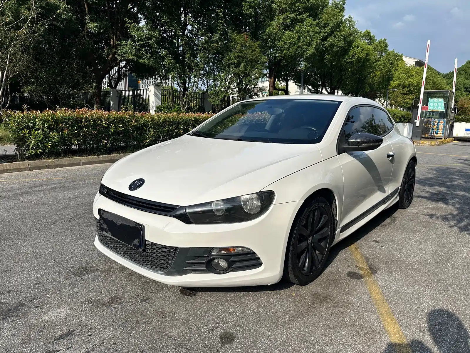 Фото 1 - Volkswagen Scirocco