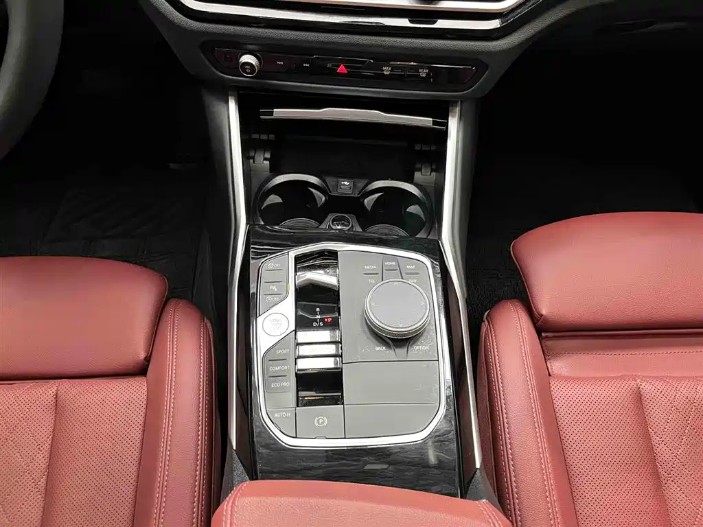 BMW 3 Series 2023 320Li M Sport Package фото 5
