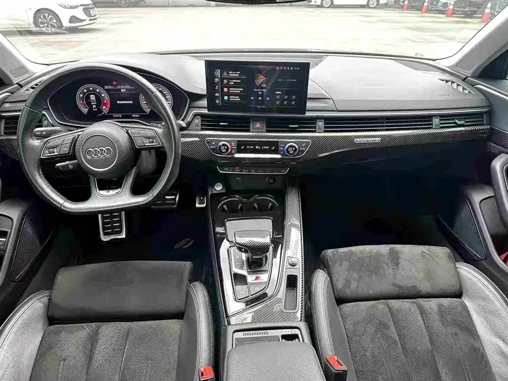 Audi A4L 2020 45 TFSI quattro Premium Dynamic фото 6