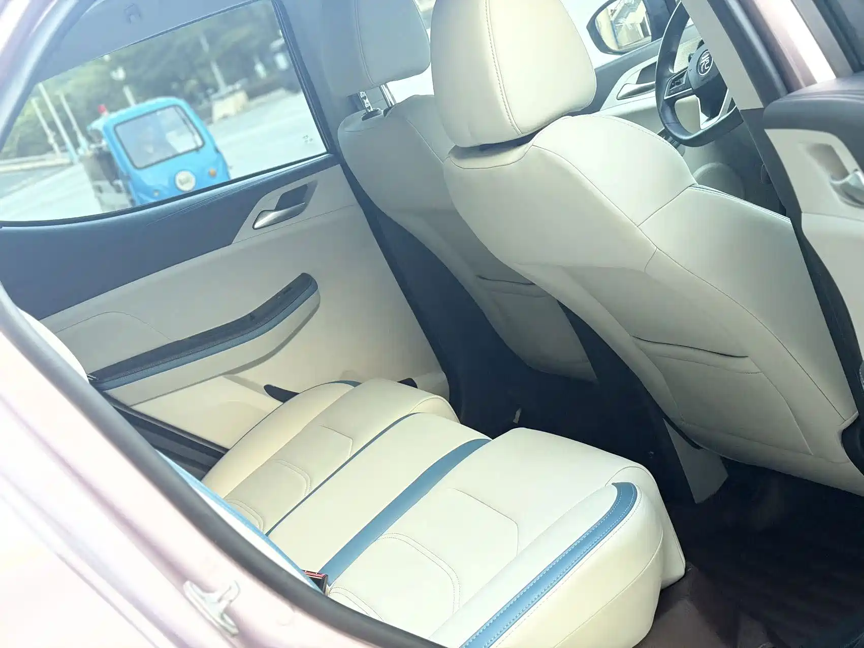 Photo 14 - BYD Yuan Pro